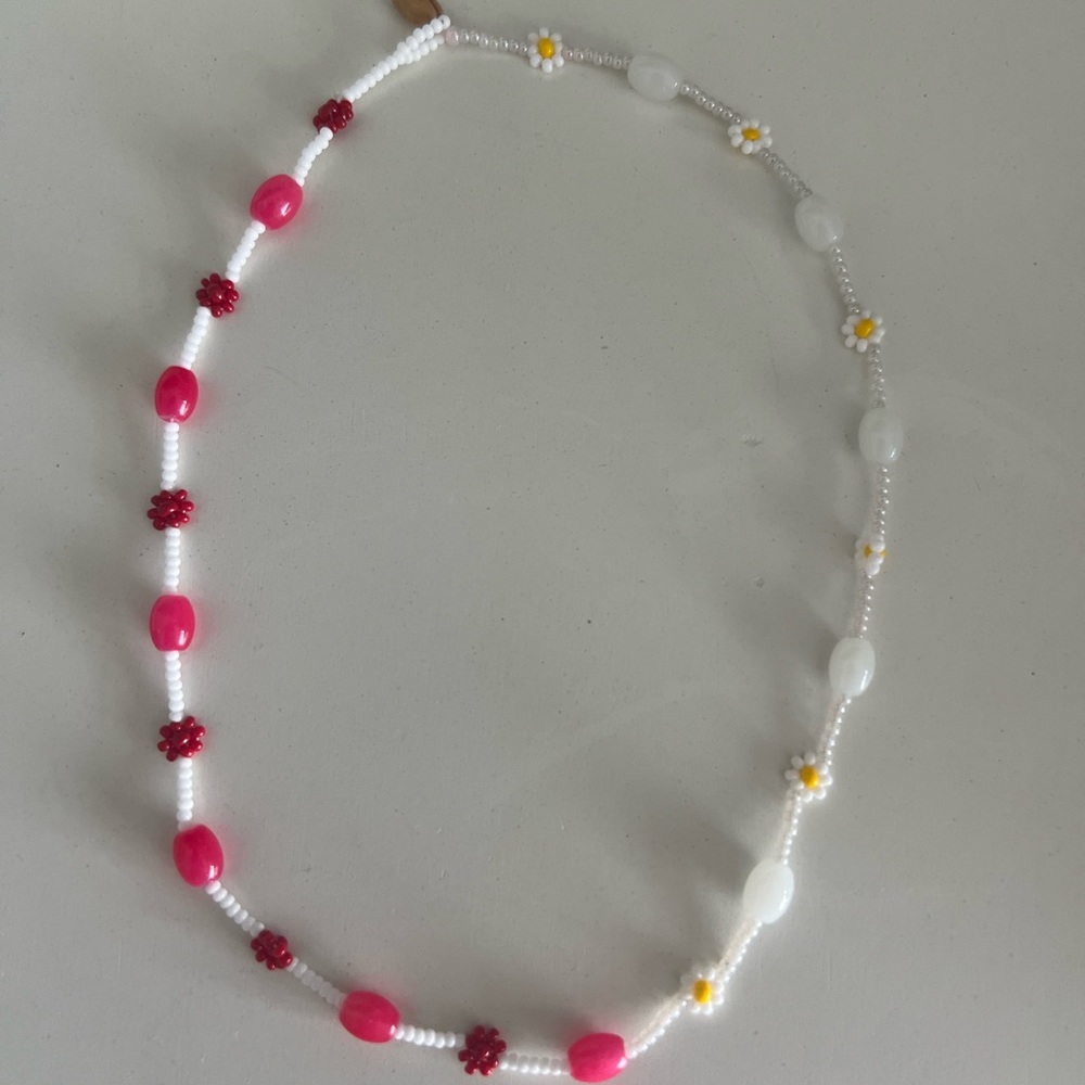 Catbird Beaded Daisy Necklace